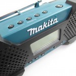 マキタ　充電式ラジオ　MR051